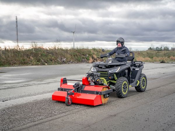 Oppsamler med elektrohydraulisk tipp bilde 4