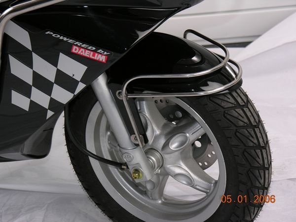 BUMPER, FRONT FENDER bilde 1